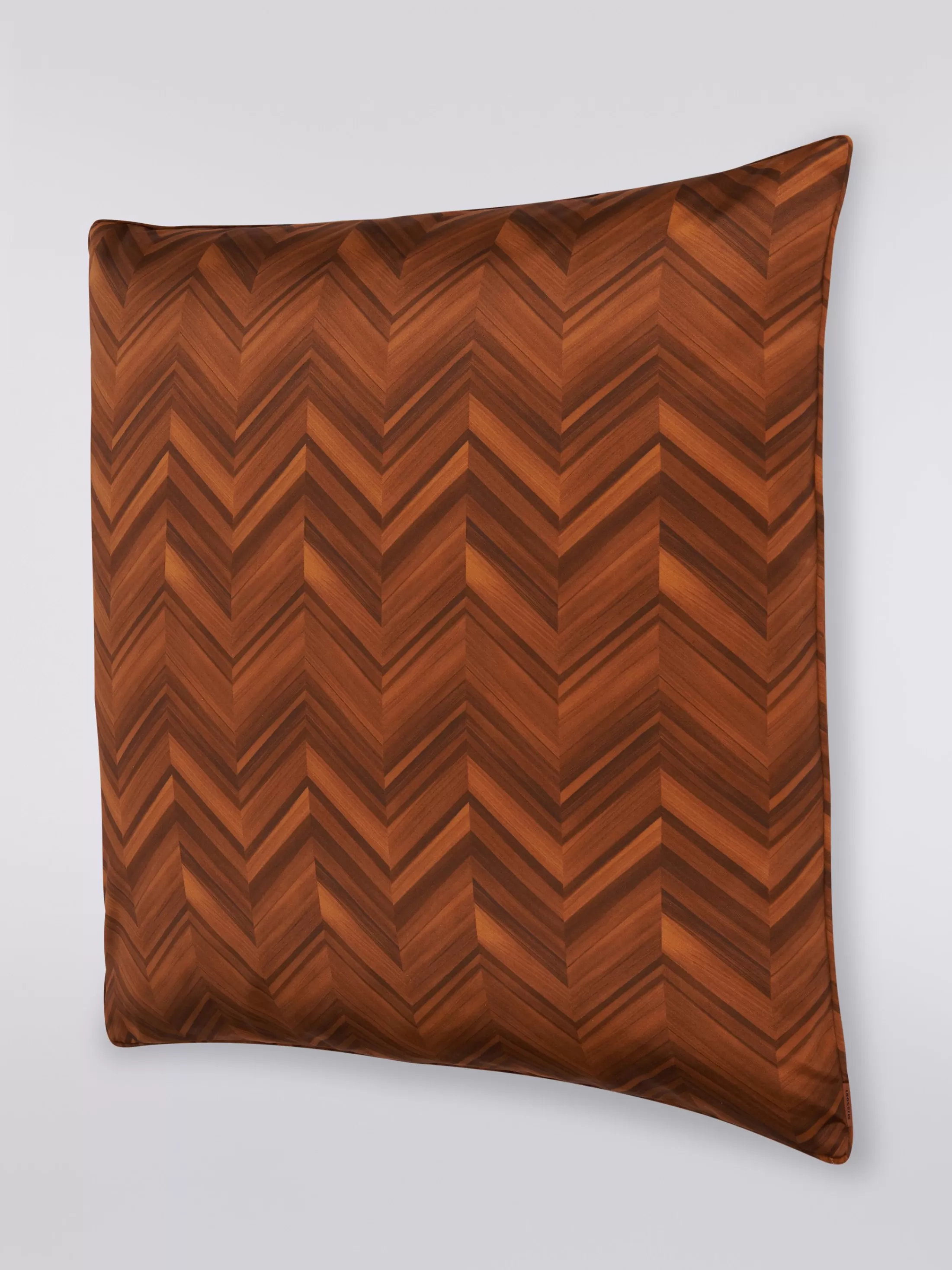 Missoni Cuscino Layers 60x60 cm in rasatello di cotone chevron | Cuscini